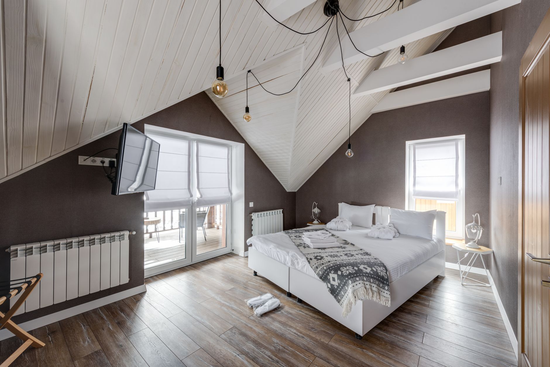 Web Design for Airbnb Management Companies in London: Convert Landlords Before the Platforms Do