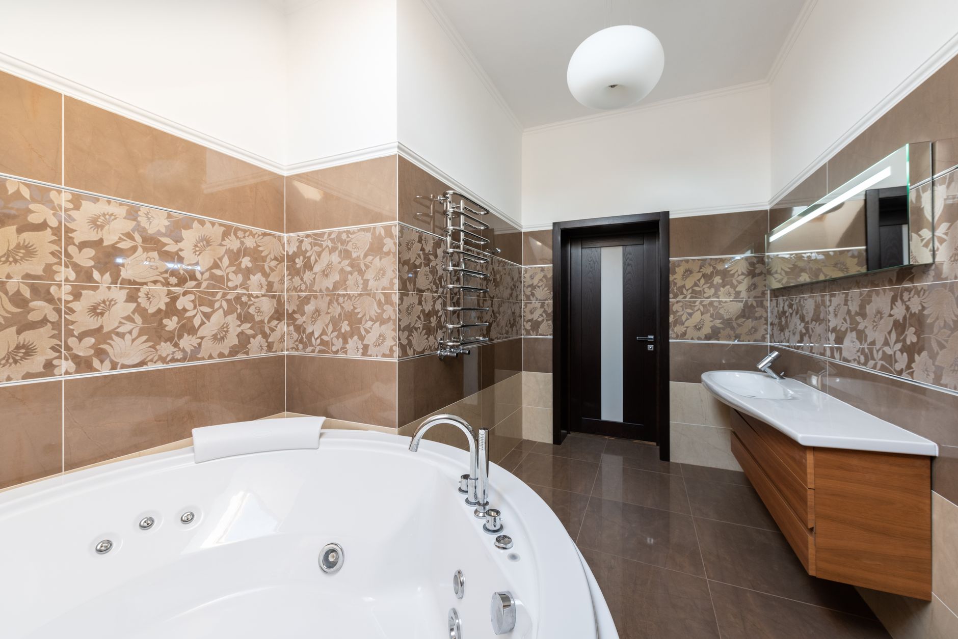 Web Design for Bathroom Fitters in London: Win Renovation Contracts From Google Before the Three-Quote Stage