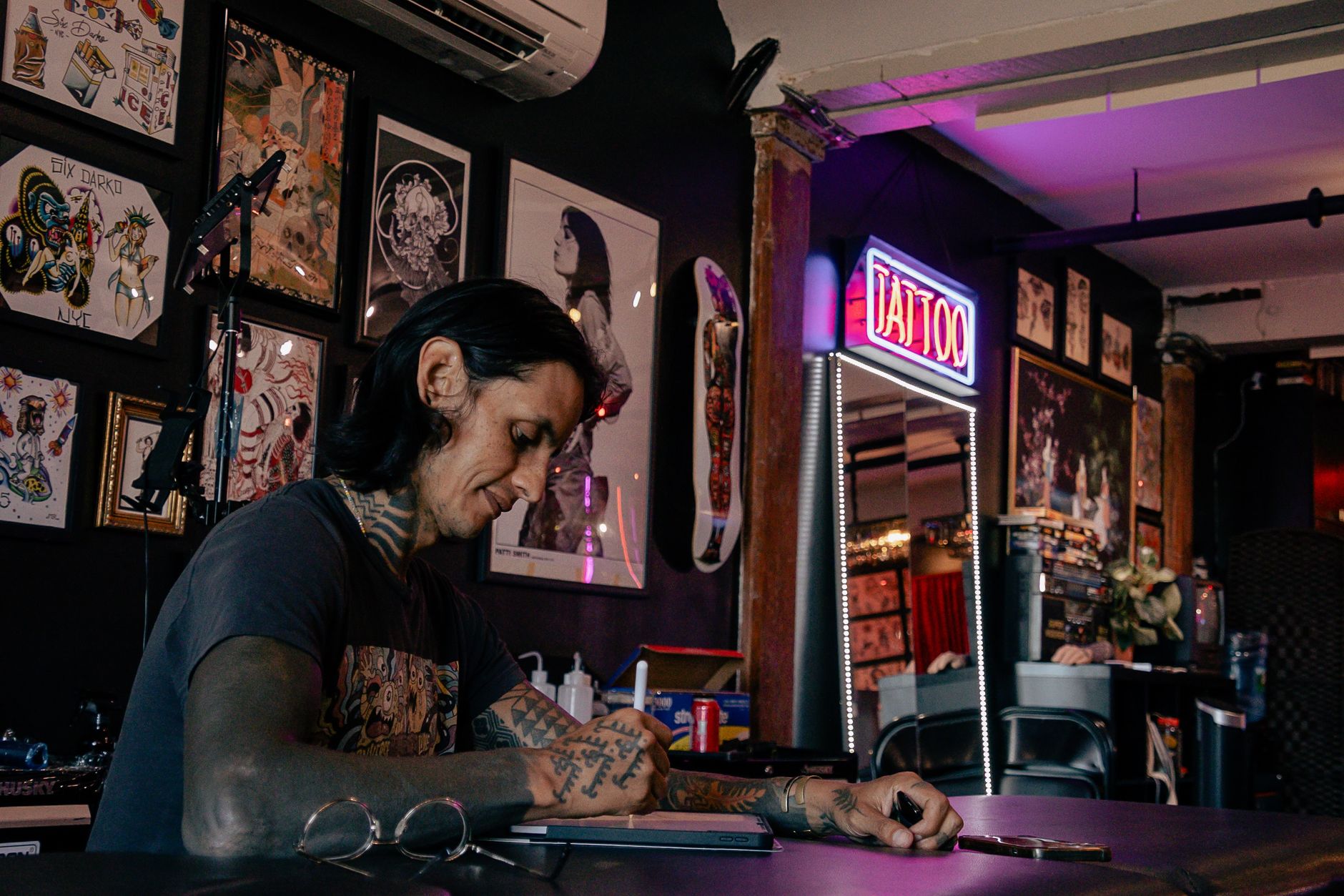 Web Design for Tattoo Studios in London: Portfolio, Booking and Local Discovery